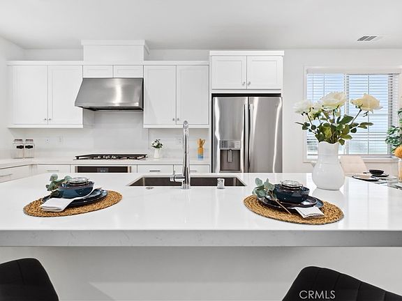 5th image of 501 Embrook Way