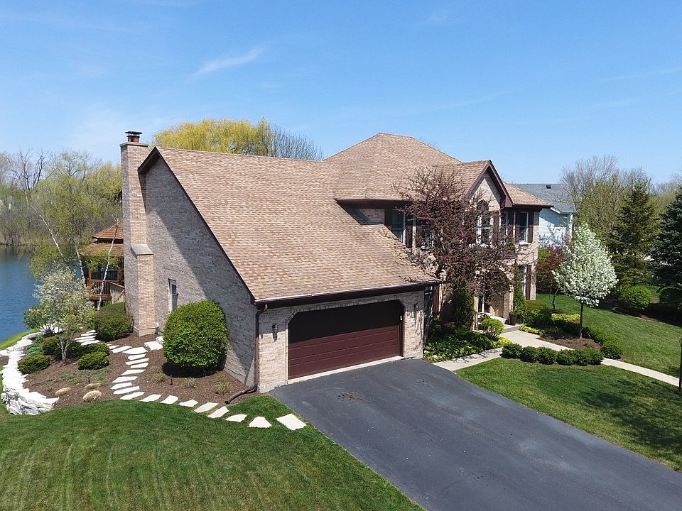1st image of 462 Jennifer Ln