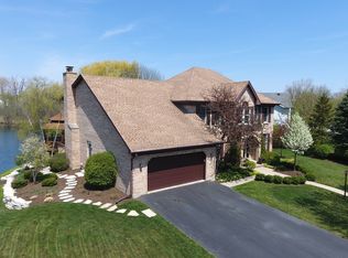 462 Jennifer Ln, Grayslake, IL 60030
