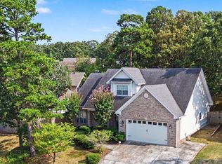 44 W Point Dr, Maumelle, AR 72113