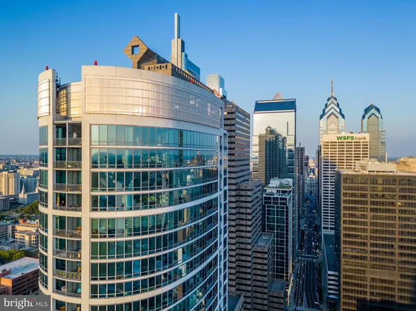 2101 Market St Unit 2901, Philadelphia, PA 19103