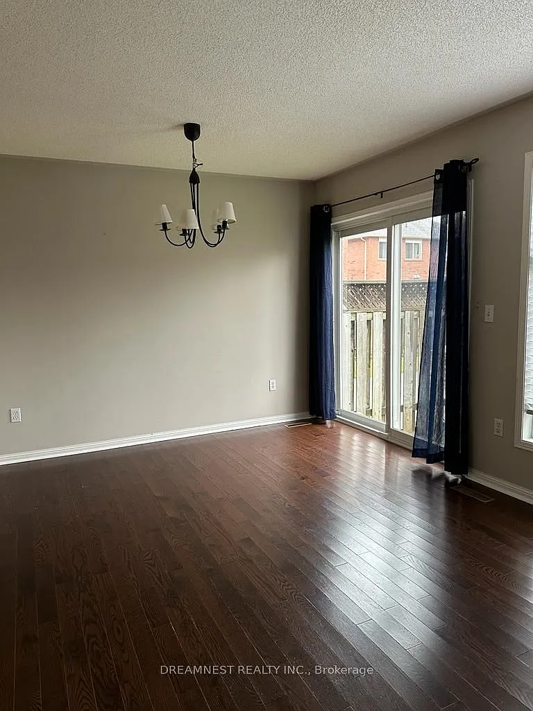 3 bed, $3,500 — Photo 4