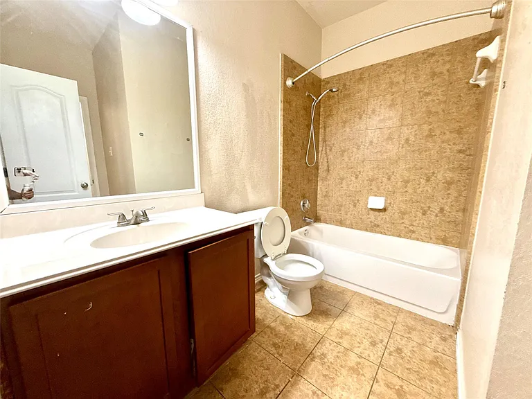 1213 Rainbow Parke Dr — Photo 10