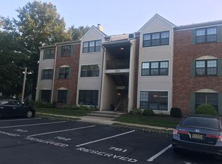 14 Gilpin Ct, Lawrence Township, NJ 08648