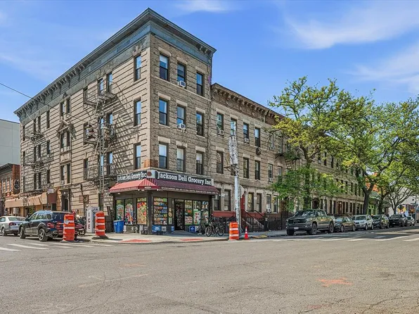 35 Kingsland Ave APT 3R, Brooklyn, NY 11211