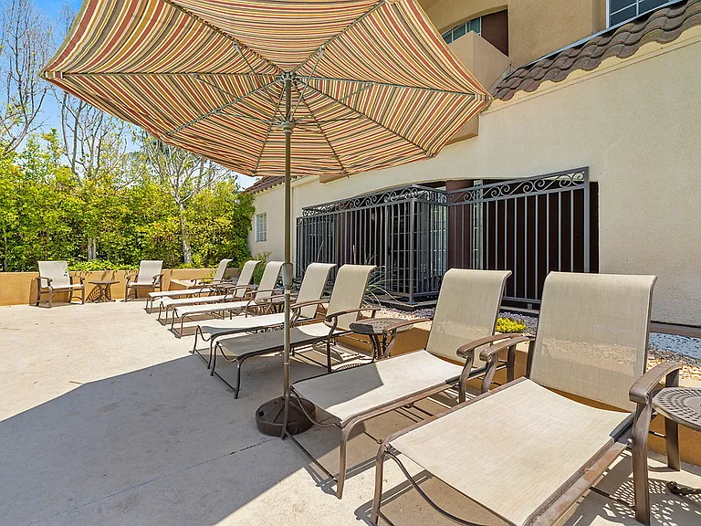 Regency at Encino — Photo 16