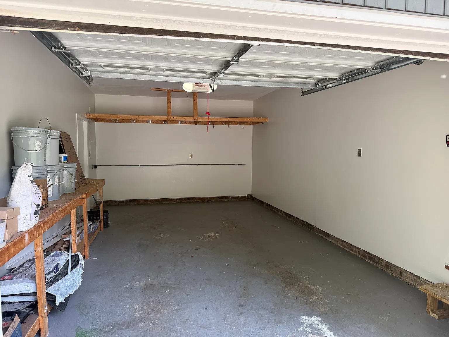 3 bed, 1266 sqft, $2,295 — Photo 2