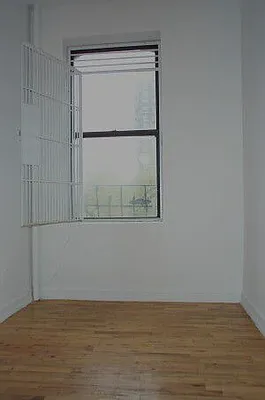Rented by Tower Brokerage | media 21