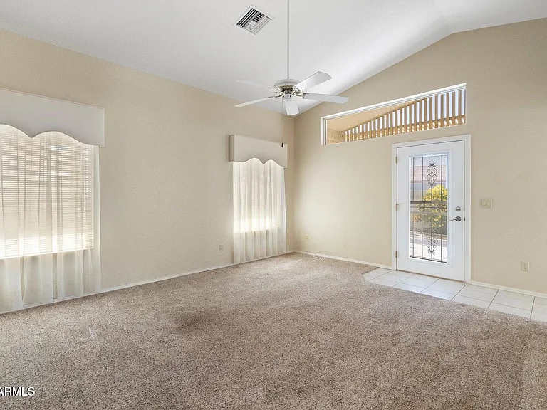 10622 W Mohawk Ln — Photo 3