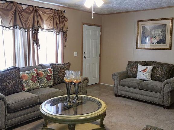 4th image of 1645 Woods Vista Dr