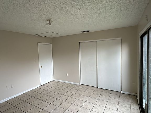 4th image of 3848 Janeen Cir #3848
