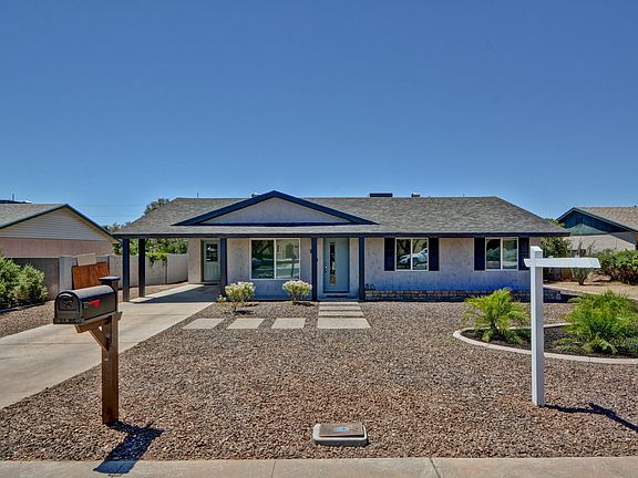 2nd image of 919 E Cheryl Dr