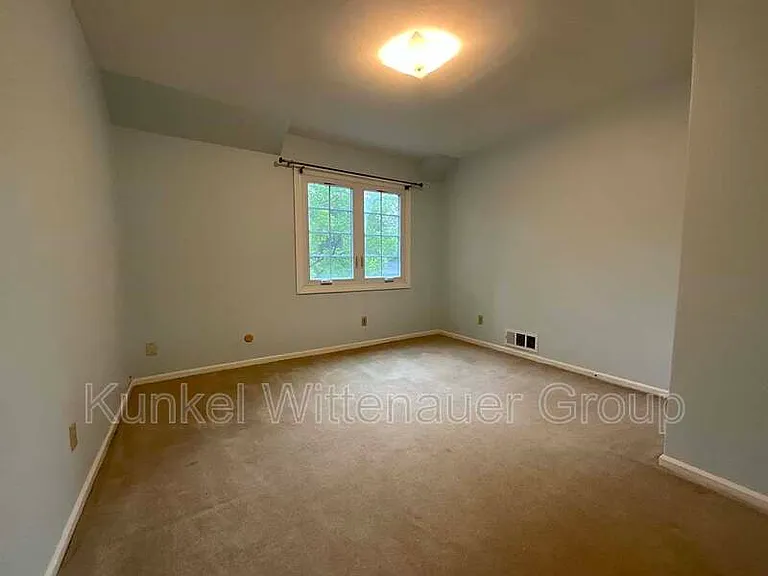 43 Powder Creek Dr — Photo 16