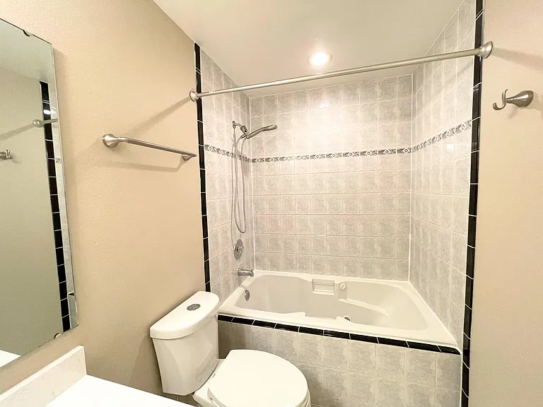201 E Mountain View Dr — Photo 19
