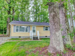 210 Scarlett Ln, Dallas, NC 28034