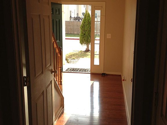 3rd image of 45516 Catalina Ln