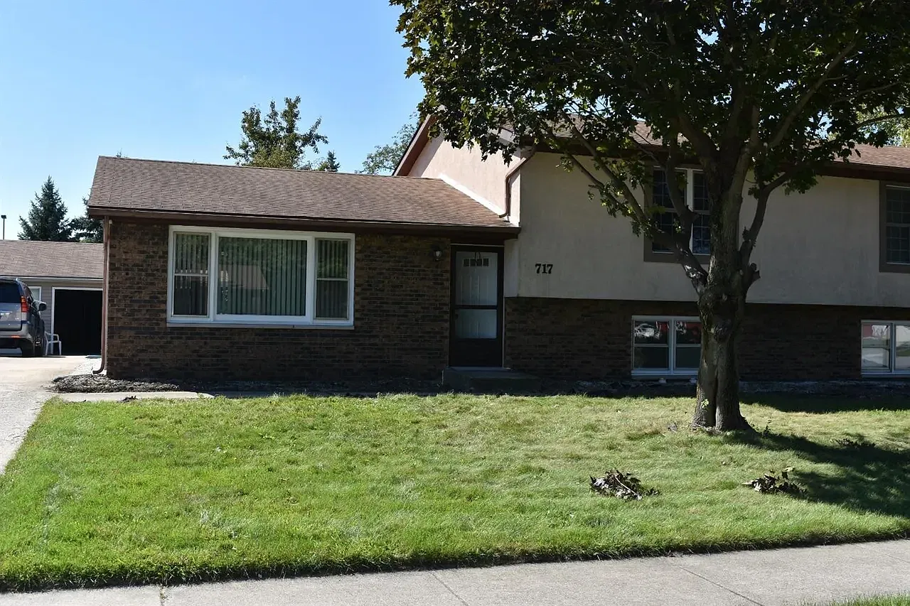 2 bed, 1.5 bath, 1500 sqft, $1,950 — Photo 1