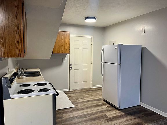 5th image of 925 N 4th St #B