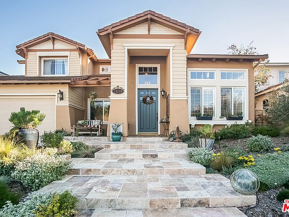 3rd image of 23278 Cuestport Dr