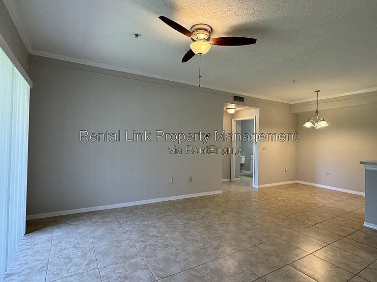 11530 Villa Grand #1121 — Photo 8