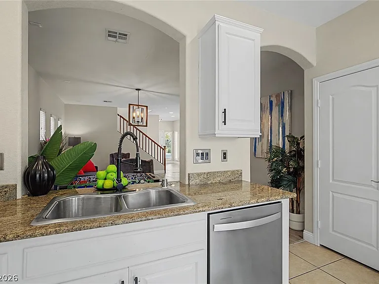 8136 Memory Lake Ave — Photo 11