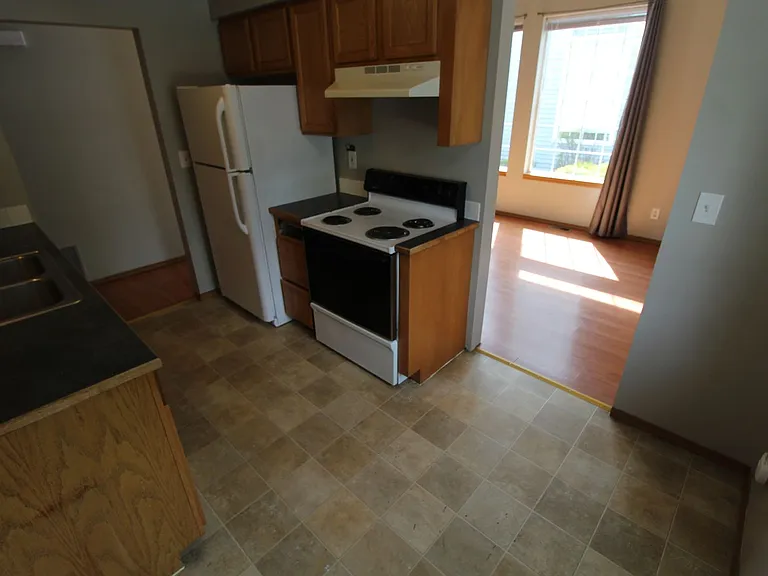 2217 N Hamilton St — Photo 17