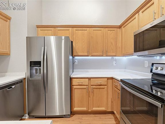 4th image of 1155 S Alton St Unit B