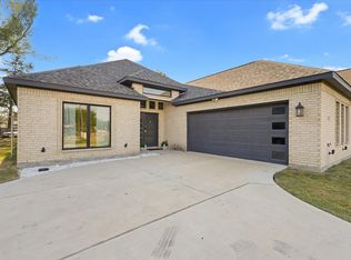 2915 Ames Rd, Lancaster, TX 75134