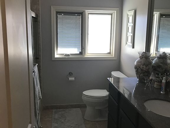 3rd image of 53430 Franklin Dr