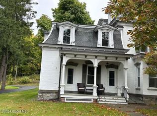 89 Barent Winne Rd #D, Selkirk, NY 12158