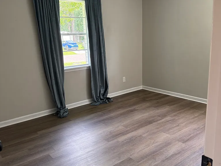 211 Gardenia St — Photo 26