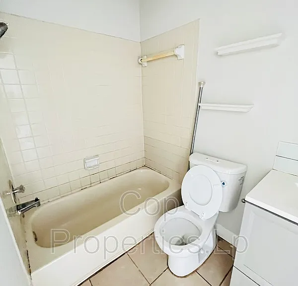 6319 Waddesdon Wood — Photo 3