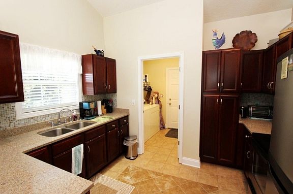 4th image of 50 Boone Hill Ct