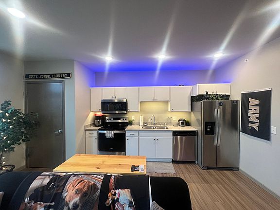 3rd image of 507 N Riverfront Dr APT 301