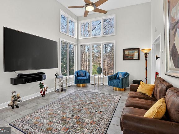 4th image of 11300 Water Pointe Cir