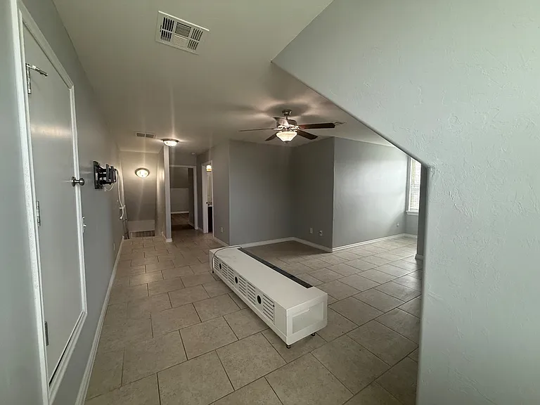 6605 NW 158th St — Photo 36