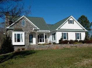 64 N Shores Rd, Jefferson, GA 30549