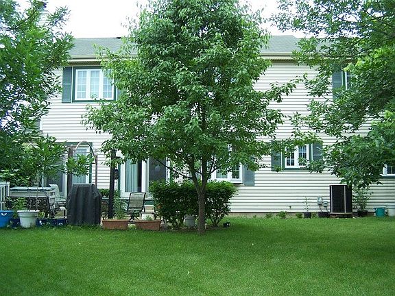 2nd image of 970 Aster Ct