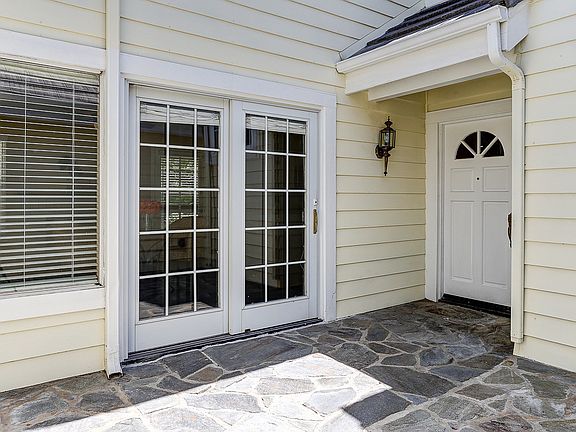 Charming Entry