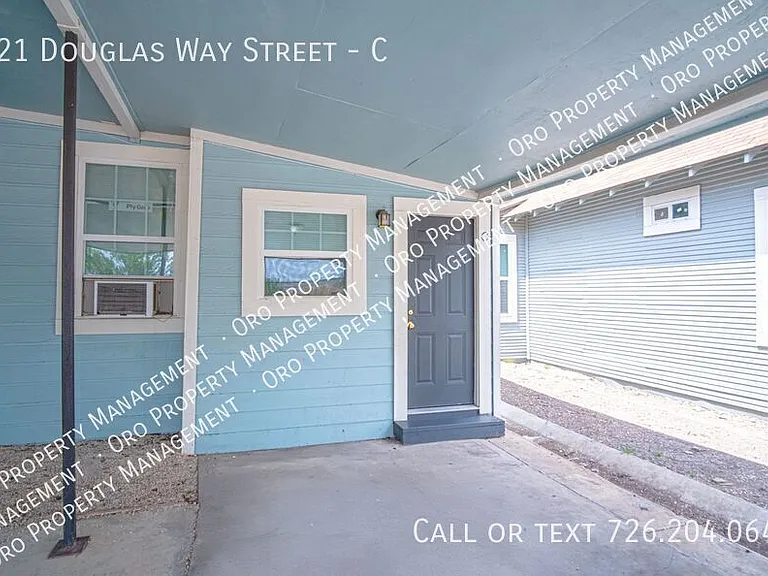 121 Douglas Way St #C — Photo 2