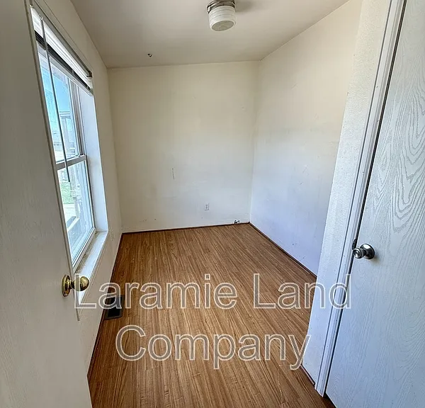 382 N Buchanan St #B — Photo 11