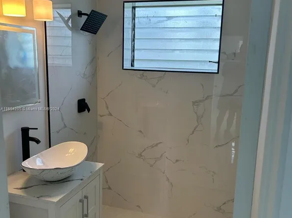 3565 NW 80th Ter, Miami, FL 33147