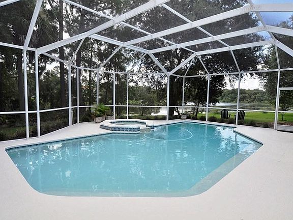 3rd image of 15804 Stanton Ln