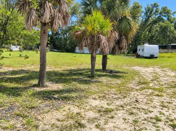 1127 NE Berkley Rd, Steinhatchee, FL 32359