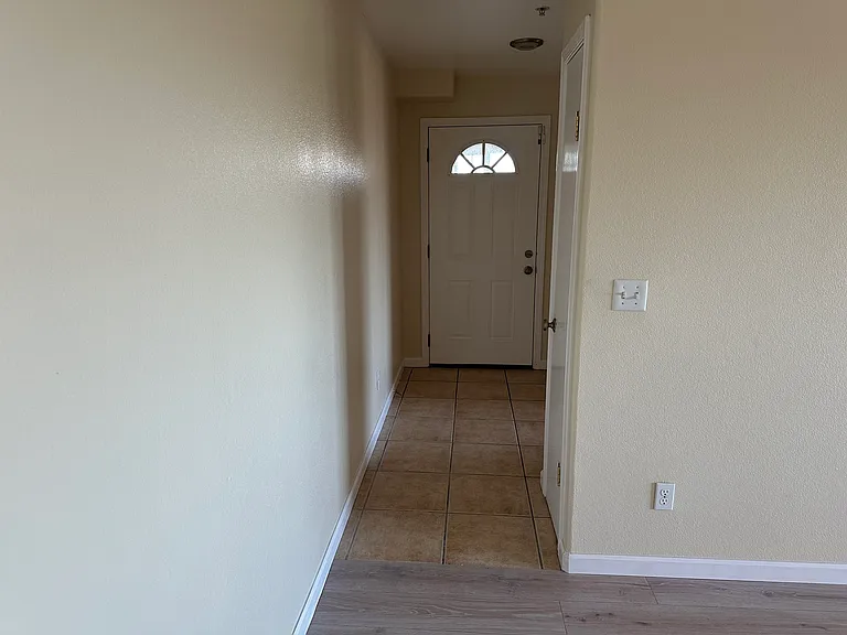 535 Marina Bay Pkwy #C — Photo 24