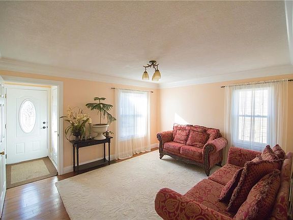 4th image of 4759 W 32nd St