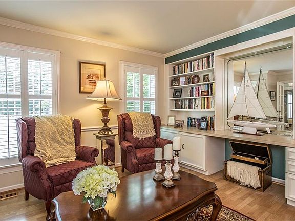 5th image of 333 Barclay Rd