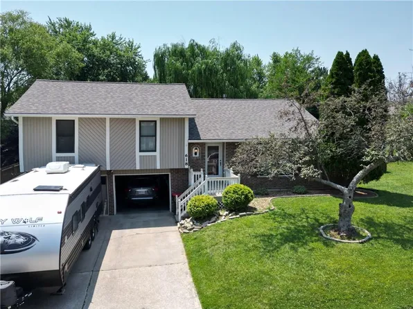 618 Foster Ln, Warrensburg, MO 64093