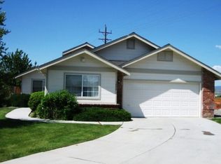 1098 Alyssum Ct, Minden, NV 89423