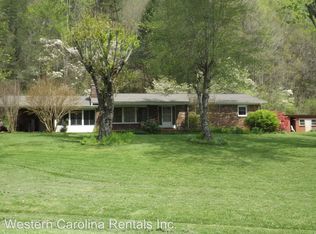 408 S Painter Rd, Cullowhee, NC 28723